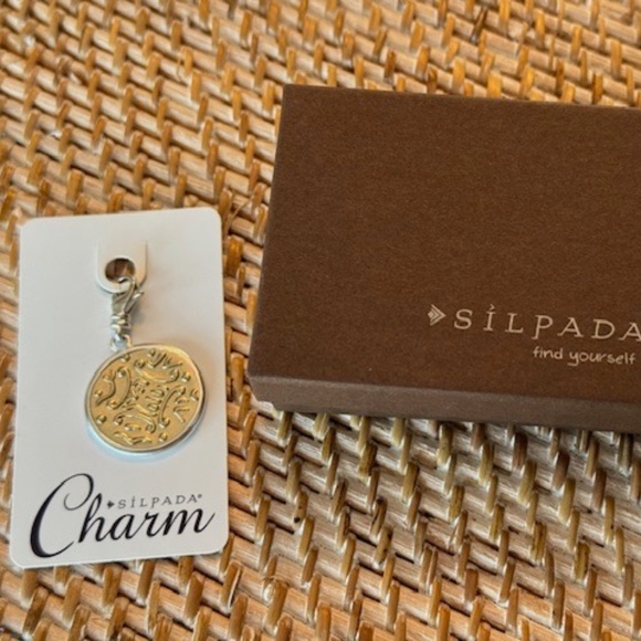 New! Silpada "Bronze Age" Reversible Sterling Silver Charm - Picture 4 of 6